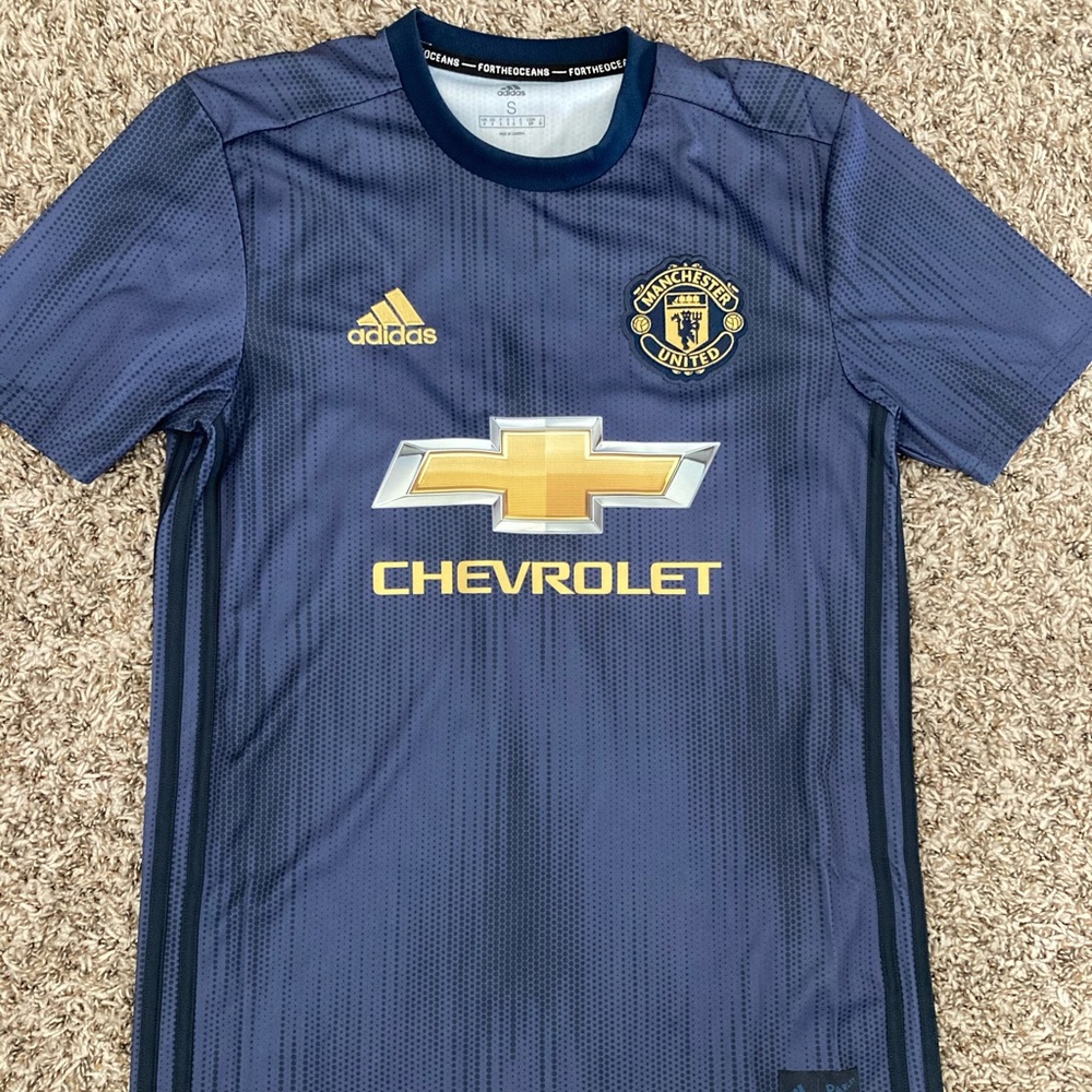 MANCHESTER UNITED small
